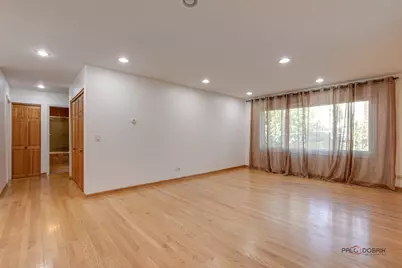 920 Lee Court, Buffalo Grove, IL 60089 - Photo 8
