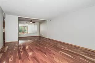 212 W St Charles Rd, Lombard, IL 60148 - Photo 10