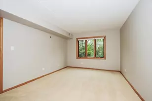 212 W St Charles Rd, Lombard, IL 60148 - Photo 24