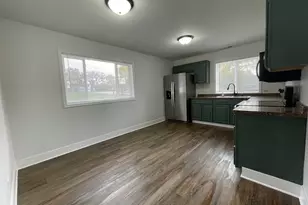 37125 N Summerfield Dr, Lake Villa, IL 60046 - Photo 4