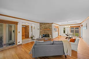 514 S Owen Street S, Mount Prospect, IL 60056 - Photo 8