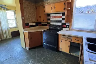 7646 S Merrill Ave, Chicago, IL 60649 - Photo 8