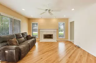 24W066 St Charles Rd, Wheaton, IL 60187 - Photo 14