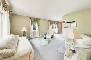 24W066 St Charles Rd, Wheaton, IL 60187 - Photo 6