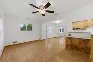 440 Aster Ln, Hoffman Estates, IL 60169 - Photo 14