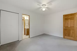 440 Aster Ln, Hoffman Estates, IL 60169 - Photo 18