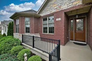 204 Donmor Dr, Bloomingdale, IL 60108 - Photo 6