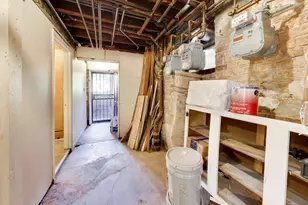708 W Buckingham Pl, Chicago, IL 60657 - Photo 68