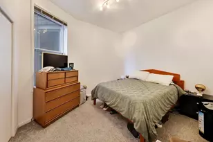 708 W Buckingham Pl, Chicago, IL 60657 - Photo 32
