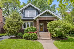 226 S Walnut Ave, Arlington Heights, IL 60005 - Photo 1