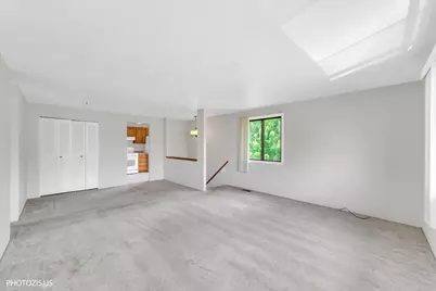 2 Dennis Court #2, Schaumburg, IL 60193 - Photo 4