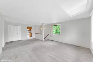 2 Dennis Ct, Schaumburg, IL 60193 - Photo 4