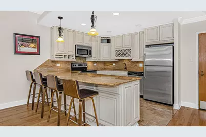 211 E Ohio Street #621, Chicago, IL 60611 - Photo 2