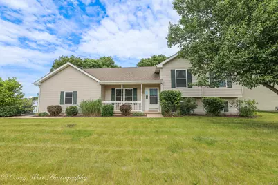 480 N Aspen Drive, Cortland, IL 60112 - Photo 1