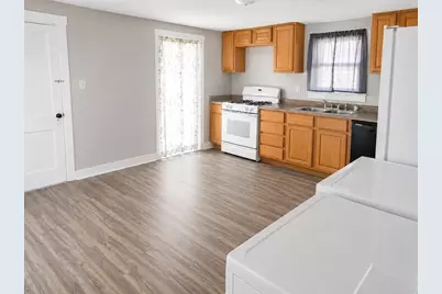 807 W 7th Street, Sterling, IL 61081 - Photo 6