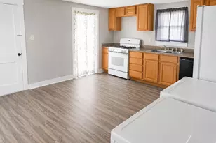 807 W 7th St, Sterling, IL 61081 - Photo 6