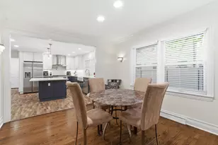 1725 Sunset Ridge Rd, Glenview, IL 60025 - Photo 8