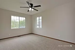 661 Silver Creek Rd, Woodstock, IL 60098 - Photo 12