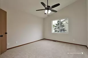661 Silver Creek Rd, Woodstock, IL 60098 - Photo 10
