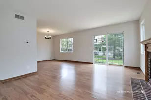 661 Silver Creek Rd, Woodstock, IL 60098 - Photo 2