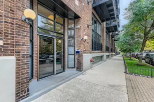 1935 N Fairfield Ave, Chicago, IL 60647 - Photo 2