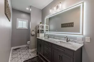 807 E Thompson St, Princeton, IL 61356 - Photo 16