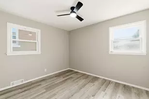 1105 N William St, Joliet, IL 60435 - Photo 12