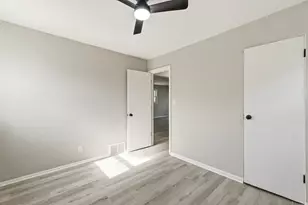 1105 N William St, Joliet, IL 60435 - Photo 8
