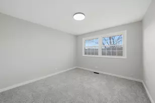 6S656 Avon Ct, Naperville, IL 60540 - Photo 16