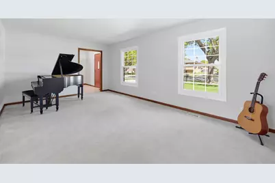 254 Woodville Lane, Schaumburg, IL 60193 - Photo 2