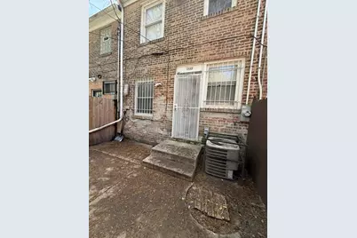 2448 E 74th Street, Chicago, IL 60649 - Photo 36