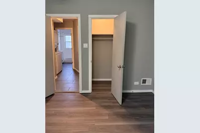 2448 E 74th Street, Chicago, IL 60649 - Photo 18
