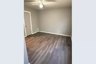 2448 E 74th Street, Chicago, IL 60649 - Photo 20