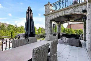 8611 Crest Ct, Burr Ridge, IL 60527 - Photo 52