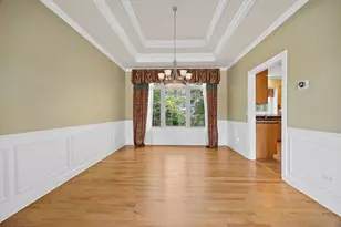 25831 Meadowland Cir, Plainfield, IL 60585 - Photo 8