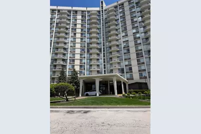40 N Tower Road #11K, Oak Brook, IL 60523 - Photo 1