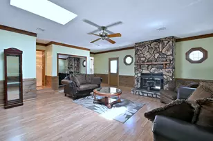 108 Cedar Cir, Streamwood, IL 60107 - Photo 14
