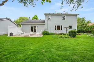 305 Stetzer St, Elburn, IL 60119 - Photo 32