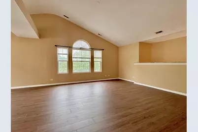 2905 Stonewater Drive #2905, Naperville, IL 60564 - Photo 6