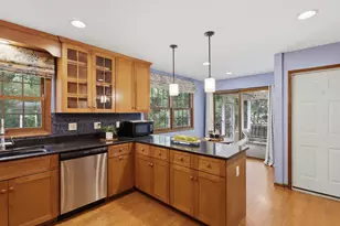2418 Flambeau Dr, Naperville, IL 60564 - Photo 8