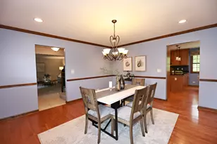 2418 Flambeau Dr, Naperville, IL 60564 - Photo 8