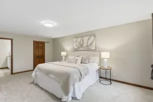 2418 Flambeau Dr, Naperville, IL 60564 - Photo 16