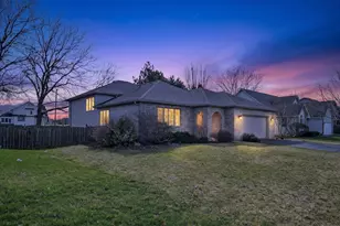 420 Windsor Dr, Oswego, IL 60543 - Photo 2