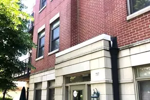 757 W 14th Pl, Chicago, IL 60607 - Photo 1