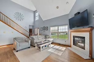 370 Sunset Blvd, Beecher, IL 60401 - Photo 2