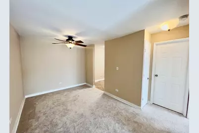 1461 N Winslowe Drive #304, Palatine, IL 60074 - Photo 4