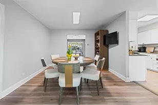 1011 Beverly Dr, Wheeling, IL 60090 - Photo 12