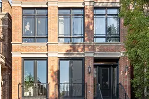 1634 W Surf St, Chicago, IL 60657 - Photo 2