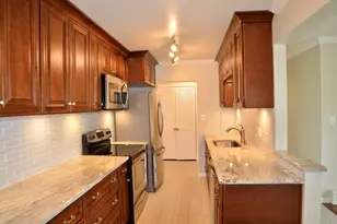 7413 Brookdale Dr, Darien, IL 60561 - Photo 4