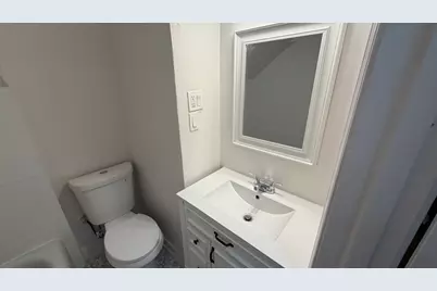 1155 Saint Johns Avenue #B, Highland Park, IL 60035 - Photo 4